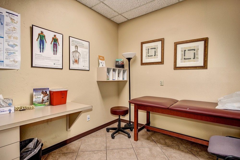 East Valley Medical Office Condo | For Lease: 604 W Warner Rd Bldg B, Chandler, AZ 85225
